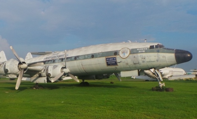 Qantas Founders Museum finishes Connie external restoration