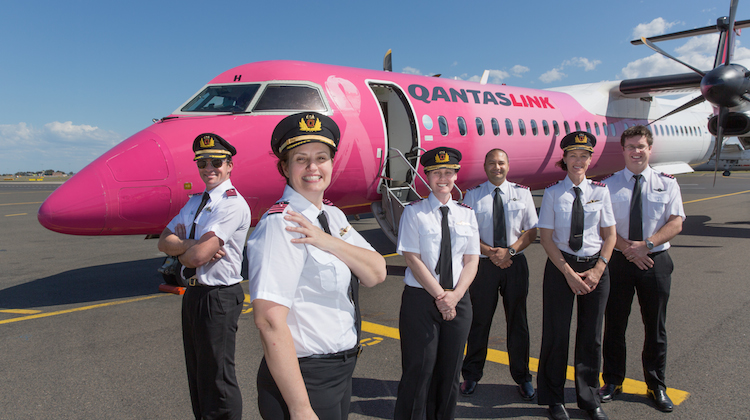 QantasLink to bring in overseas pilots and instructors