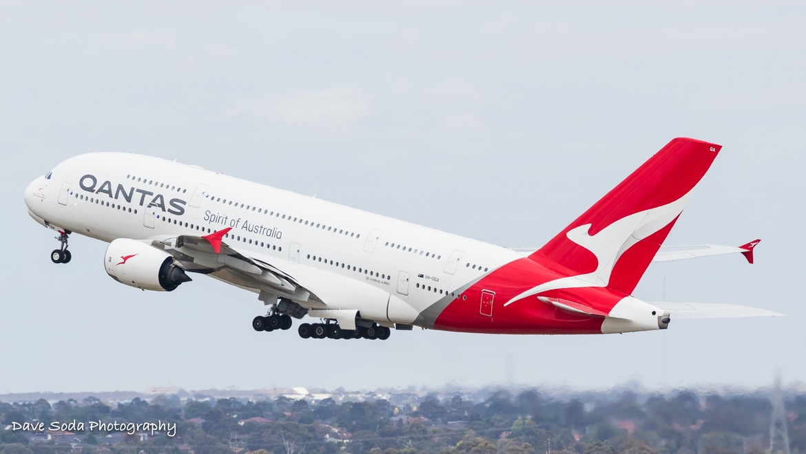 Qantas returns to record profits but warns of higher fuel prices