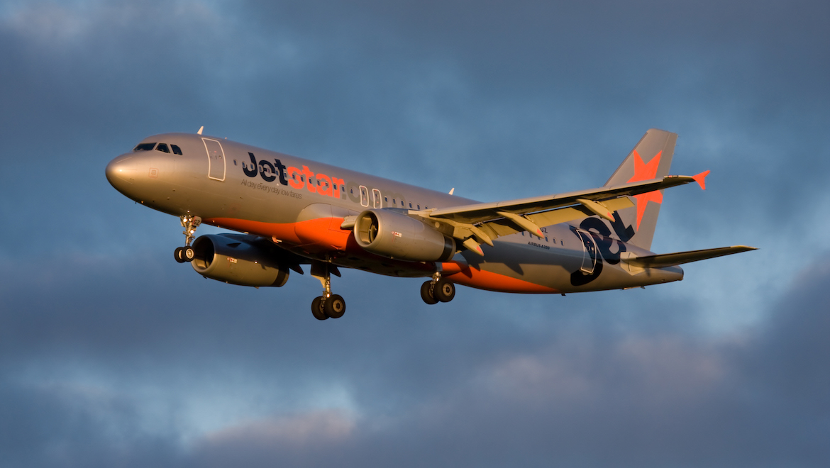 Jetstar Airbus A320 flew with thrust reversers unintentionally deactivated
