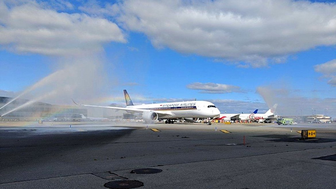 Singapore Airlines' Airbus A350-900ULR receives a traditional welcome at Newark Liberty International Airport. (Newark Liberty International Airport/Twitter)