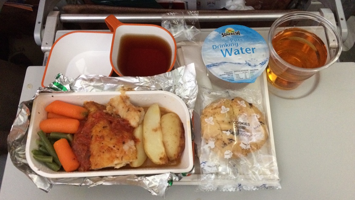 SilkAir is a full-service carrier with drinks, food and checked baggage included in each ticket. (Jordan Chong)