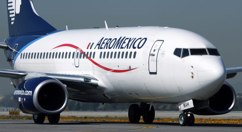 Cash-strapped Aeroméxico rejects bankruptcy option