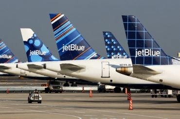 JetBlue pilots reject tentative agreement over American partnership