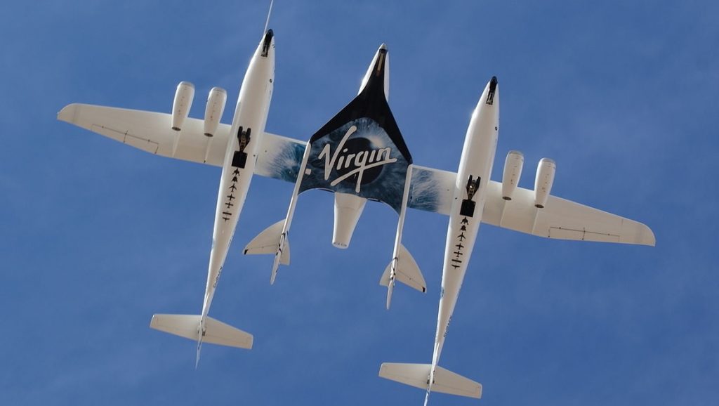 SpaceShipTwo in a captive flight configuration underneath White Knight Two (WikiCommons)