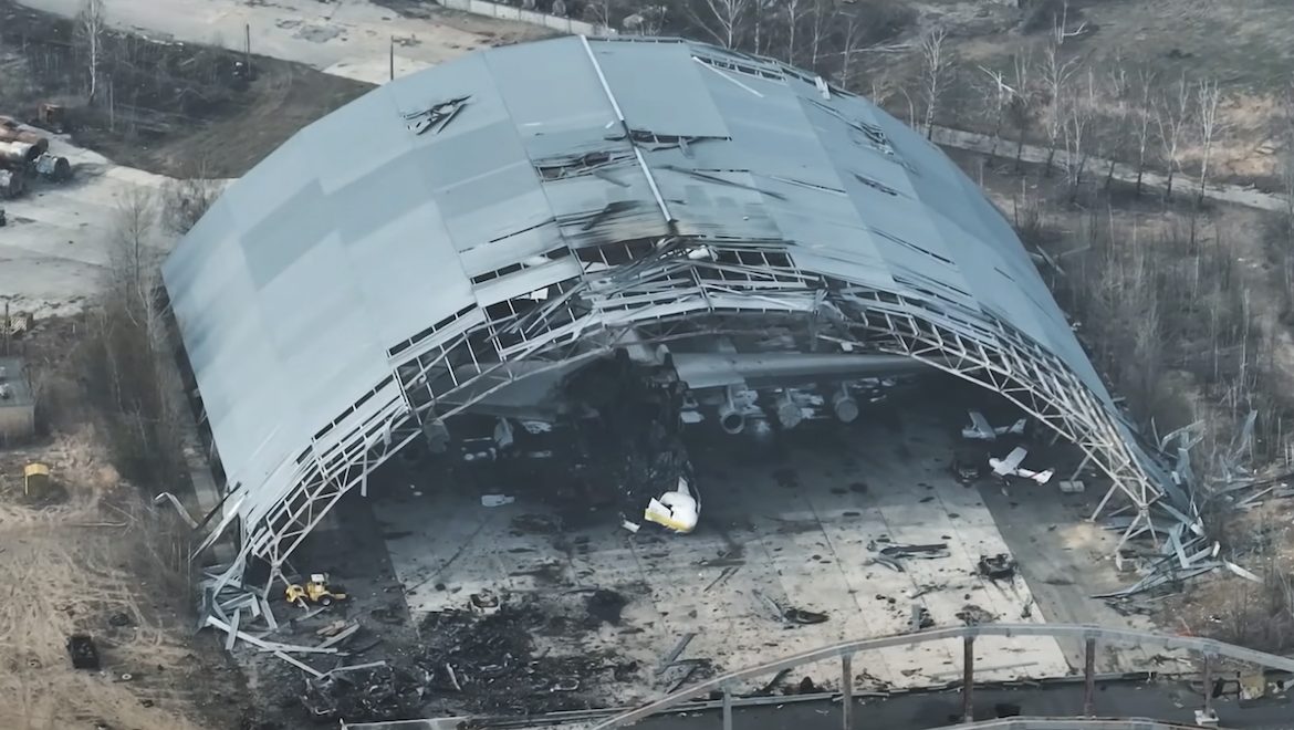 Footage of destroyed Ukrainian Antonov AN-225 revealed