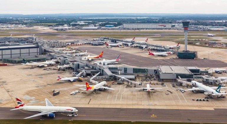 Heathrow to introduce daily passenger cap