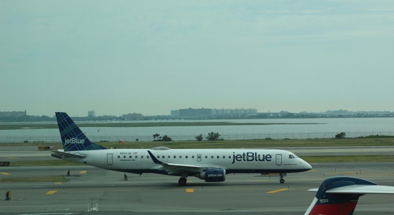 JetBlue to open first international crew base in San Juan, creating over 400 jobs