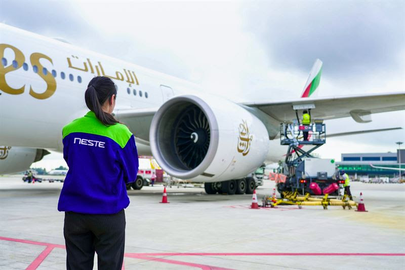 Neste begins supplying sustainable aviation fuel to Emirates at Singapore Changi Airport